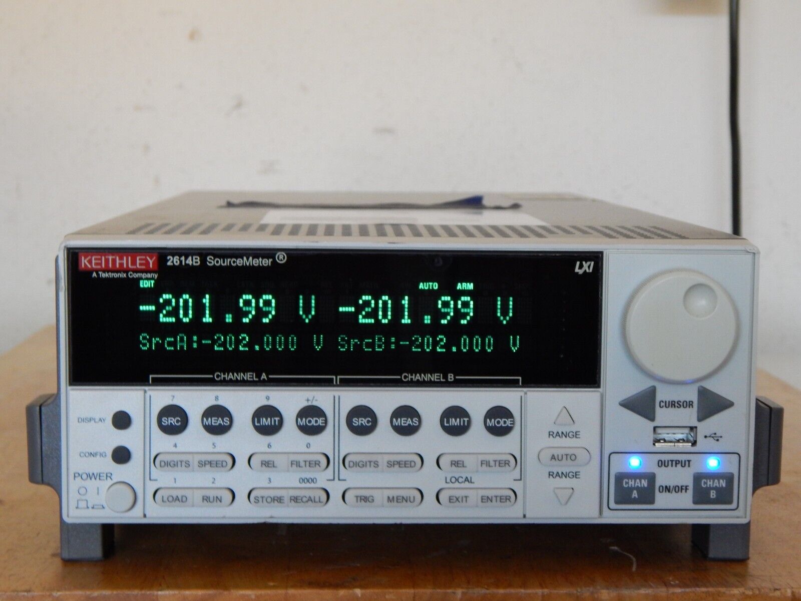 Keithley 2614B dual SourceMeter tested w/data, USA dealer, avoid 25% tariffs Keithley 2614B dual SourceMeter tested w/data, USA dealer, avoid 25% tariffs
